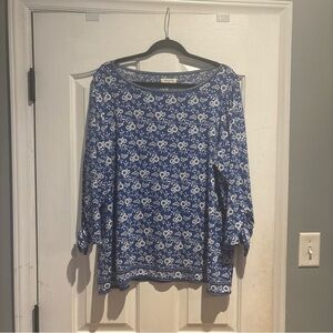 Max Studio Navy and White Patterned Blouse
